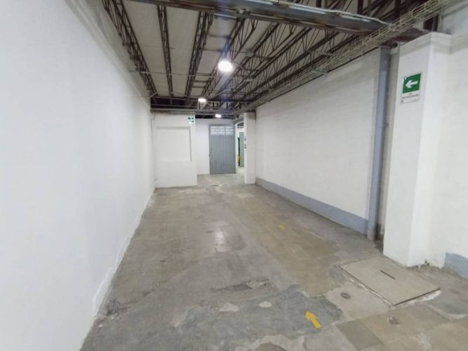 Bodega en arriendo en El Poblado, Medellín, 223 m² · foto 7 de 11