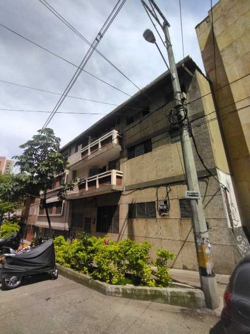 Edificio en venta en Boston, Medellín, 354 m² · foto 7 de 8