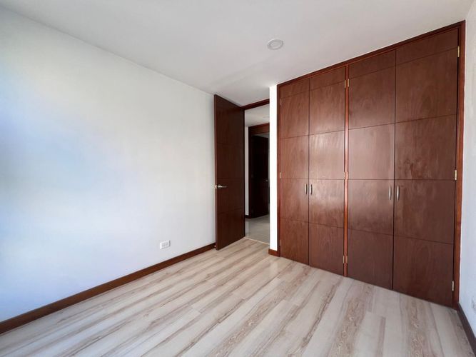 Apartamento de 3 alcobas en arriendo en Cumbres, Envigado, 96 m² · foto 8 de 19