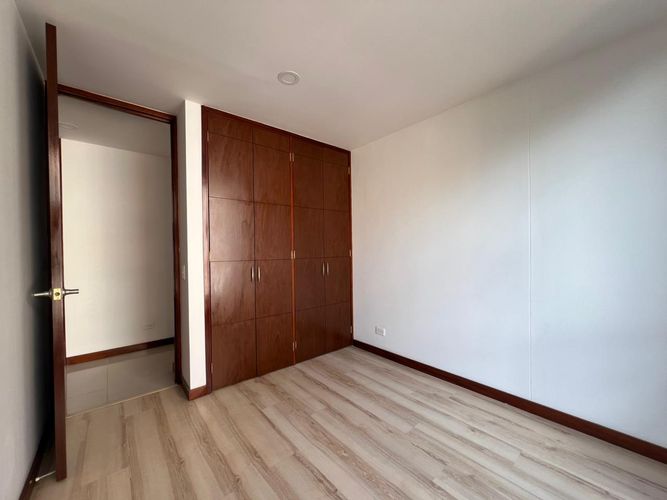 Apartamento de 3 alcobas en arriendo en Cumbres, Envigado, 96 m² · foto 9 de 19