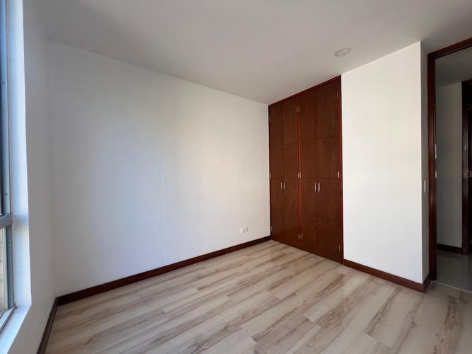 Apartamento de 3 alcobas en arriendo en Cumbres, Envigado, 96 m² · foto 10 de 19