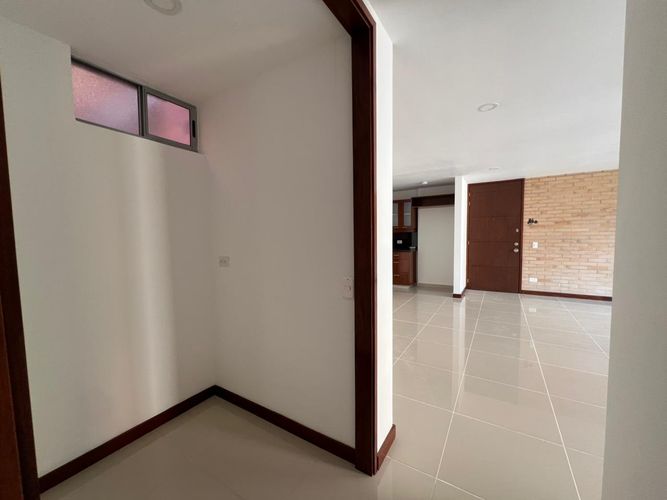 Apartamento de 3 alcobas en arriendo en Cumbres, Envigado, 96 m² · foto 11 de 19