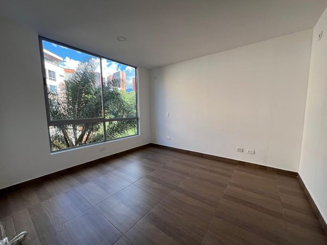 Apartamento de 3 alcobas en arriendo en Cumbres, Envigado, 96 m² · foto 16 de 19