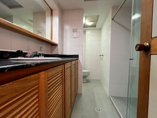 Apartamento de 3 alcobas en venta en El Poblado, Medellín, 159 m² · foto 14 de 18