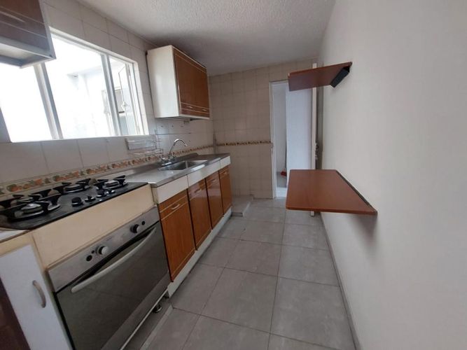 Casa de 8 alcobas en venta en Ospina Perez, Bogotá, 269 m² · foto 3 de 24