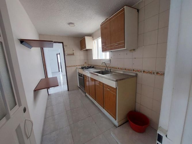 Casa de 8 alcobas en venta en Ospina Perez, Bogotá, 269 m² · foto 4 de 24