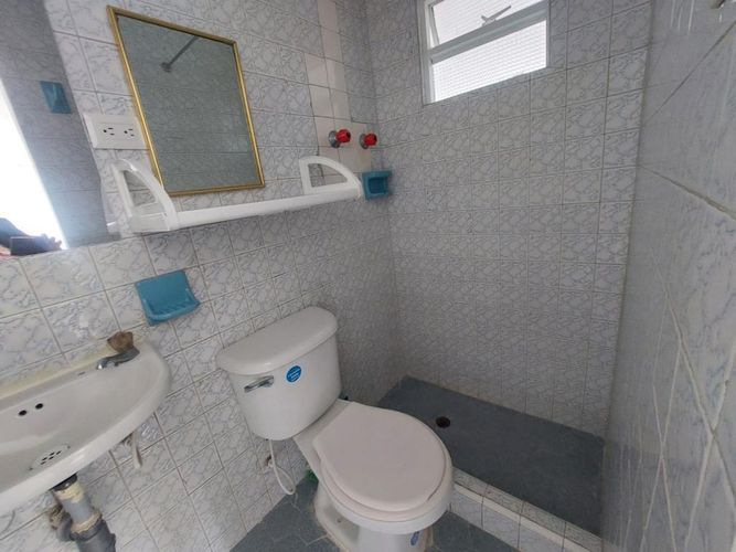 Casa de 8 alcobas en venta en Ospina Perez, Bogotá, 269 m² · foto 17 de 24
