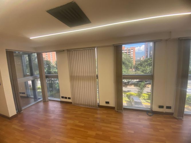 Oficina en venta en El Diamante No. 2, Medellín, 46 m² · foto 14 de 16
