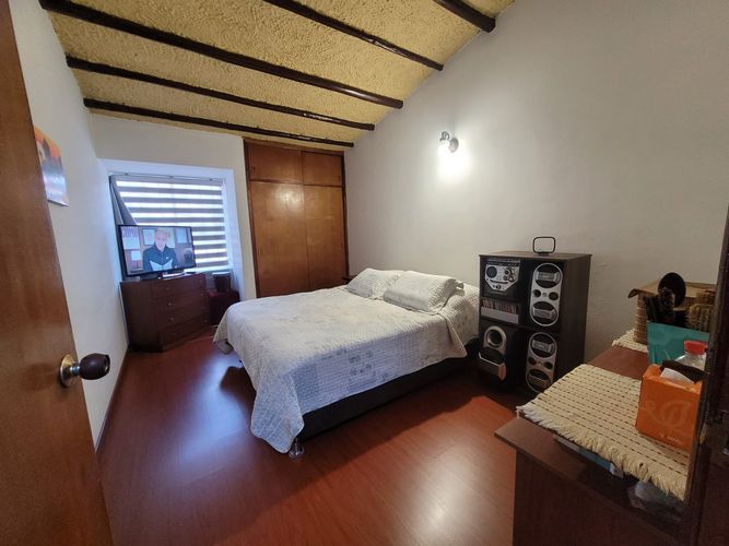 Casa de 6 alcobas en venta en Cerros De Suba, Bogotá, 221 m² · foto 13 de 24