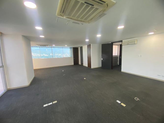 Oficina en arriendo en El Poblado, Medellín, 95 m² · foto 8 de 17