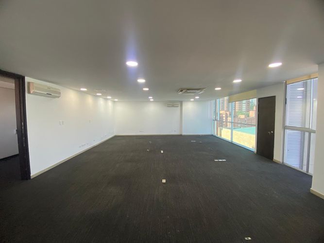 Oficina en arriendo en El Poblado, Medellín, 95 m² · foto 13 de 17