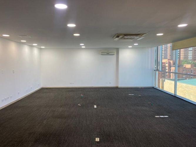 Oficina en arriendo en El Poblado, Medellín, 95 m² · foto 14 de 17
