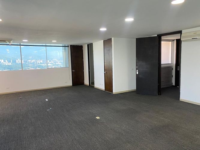 Oficina en arriendo en El Poblado, Medellín, 95 m² · foto 15 de 17