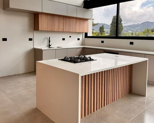 Casa de 3 alcobas en venta en Guamito, La Ceja, 303 m² · foto 4 de 10