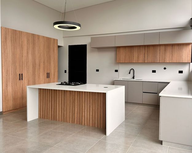 Casa de 3 alcobas en venta en Guamito, La Ceja, 303 m² · foto 5 de 10