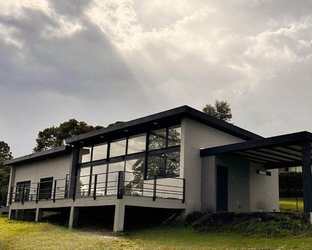 Casa de 3 alcobas en venta en Guamito, La Ceja, 303 m² · foto 9 de 10