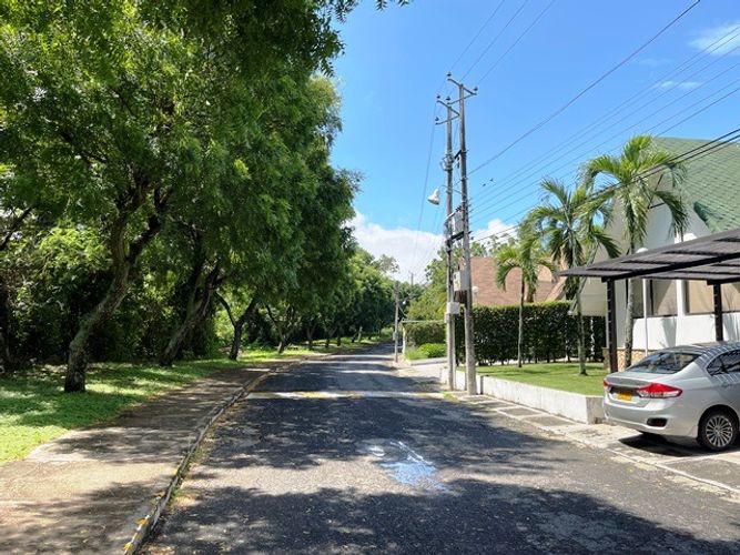 Casa de 3 alcobas en venta en Cn. Campestre El Peñon, Girardot, 187 m² · foto 2 de 24