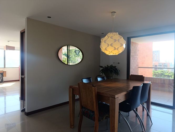 Apartamento de 3 alcobas en venta en El Poblado, Medellín, 145 m² · foto 4 de 20