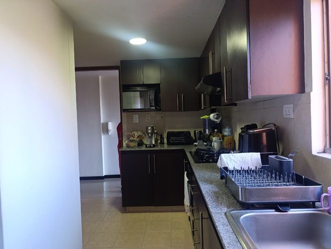 Apartamento de 3 alcobas en venta en El Poblado, Medellín, 145 m² · foto 8 de 20