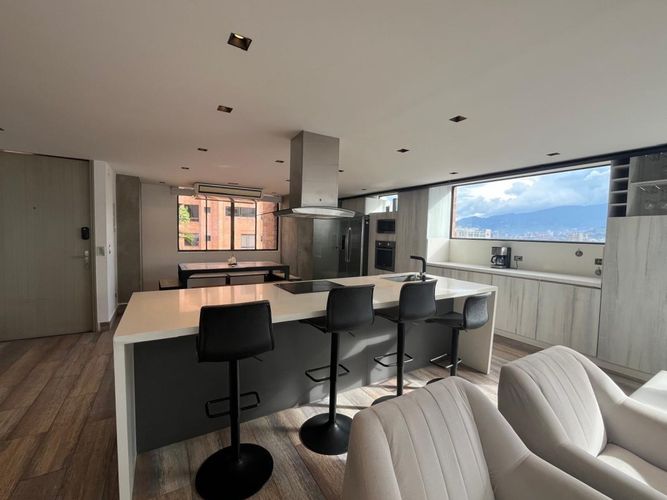 Apartamento de 4 alcobas en venta en El Poblado, Medellín, 126 m² · foto 5 de 20
