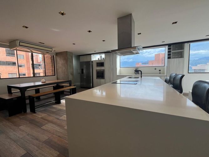 Apartamento de 4 alcobas en arriendo en El Poblado, Medellín, 126 m² · foto 6 de 20