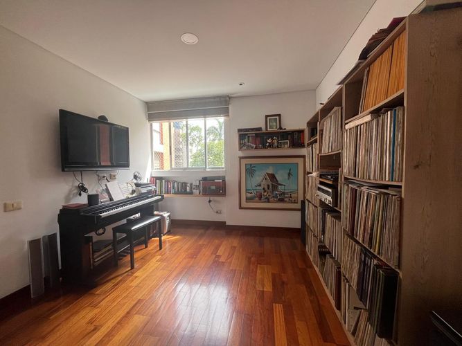 Apartamento de 3 alcobas en arriendo en El Poblado, Medellín, 189 m² · foto 10 de 17