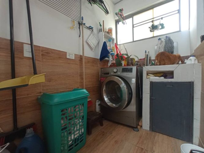 Casa de 8 alcobas en venta en Campin, Bogotá, 345 m² · foto 10 de 24