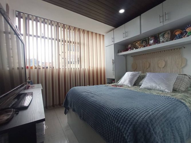 Casa de 8 alcobas en venta en Campin, Bogotá, 345 m² · foto 18 de 24