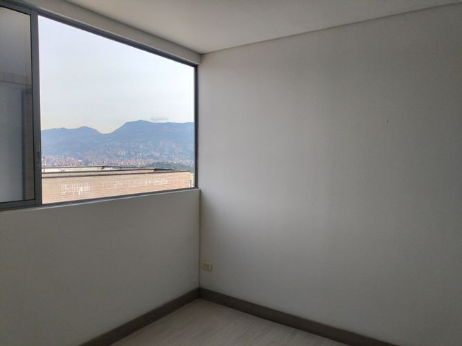 Apartamento de 3 alcobas en venta en El Poblado, Medellín, 113 m² · foto 7 de 18