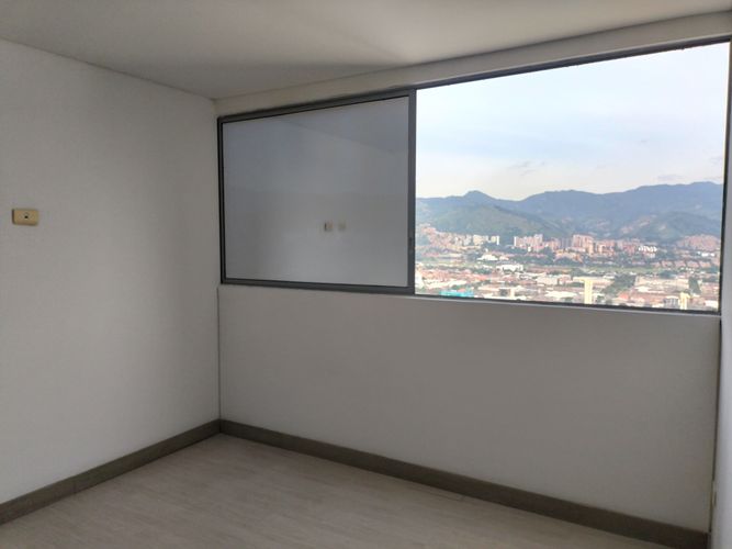 Apartamento de 3 alcobas en venta en El Poblado, Medellín, 113 m² · foto 8 de 18