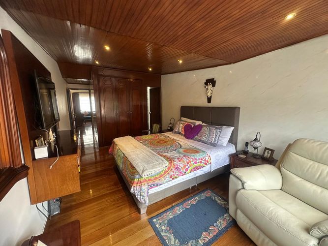 Casa de 4 alcobas en venta en Ciudad Jardin Norte, Bogotá, 234 m² · foto 19 de 24