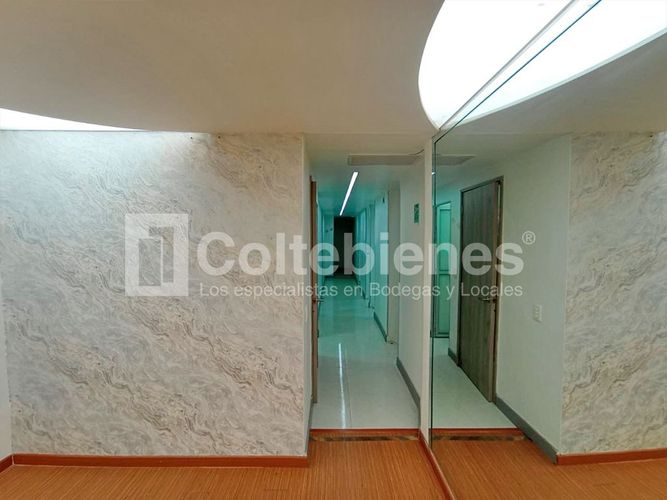 Local en venta en Manila, Medellín, 280 m² · foto 15 de 22