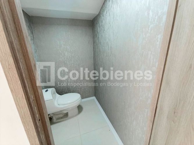 Local en venta en Manila, Medellín, 280 m² · foto 16 de 22