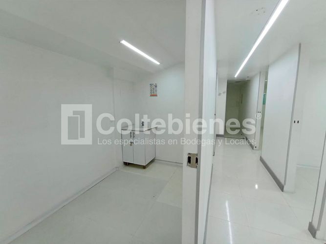 Local en venta en Manila, Medellín, 280 m² · foto 18 de 22