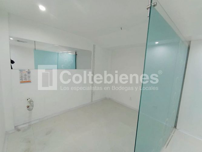 Local en venta en Manila, Medellín, 280 m² · foto 20 de 22