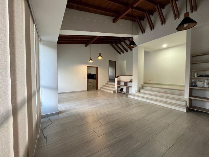 Apartamento de 4 alcobas en arriendo en El Poblado, Medellín, 170 m² · foto 3 de 19