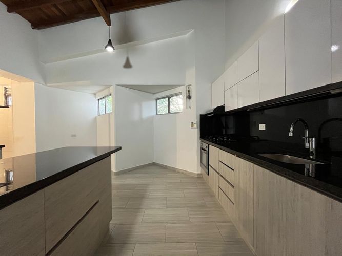 Apartamento de 4 alcobas en arriendo en El Poblado, Medellín, 170 m² · foto 7 de 19