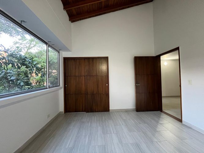 Apartamento de 4 alcobas en arriendo en El Poblado, Medellín, 170 m² · foto 10 de 19