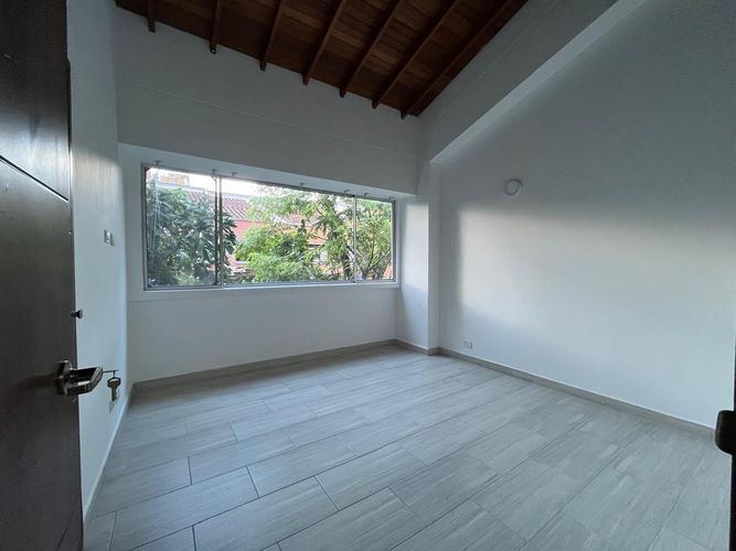Apartamento de 4 alcobas en arriendo en El Poblado, Medellín, 170 m² · foto 14 de 19