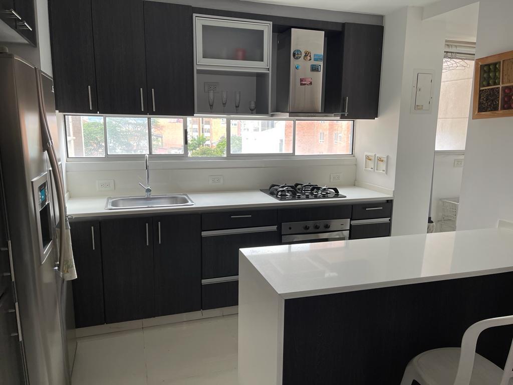 Apartamento en arriendo en Laureles, Medellín · foto 4 de 12