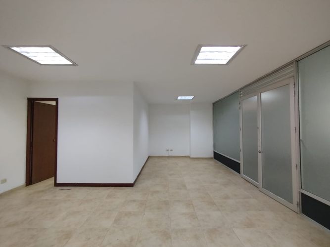 Oficina en venta en Olaya Herrera, Pereira, 43 m² · foto 2 de 10
