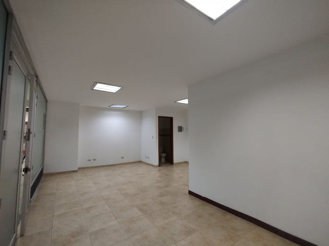 Oficina en venta en Olaya Herrera, Pereira, 43 m² · foto 3 de 10