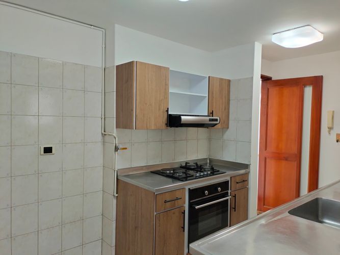 Apartamento de 3 alcobas en arriendo en Castropol, Medellín, 140 m² · foto 7 de 18