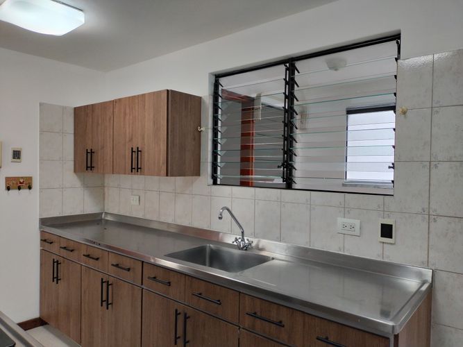 Apartamento de 3 alcobas en arriendo en Castropol, Medellín, 140 m² · foto 8 de 18