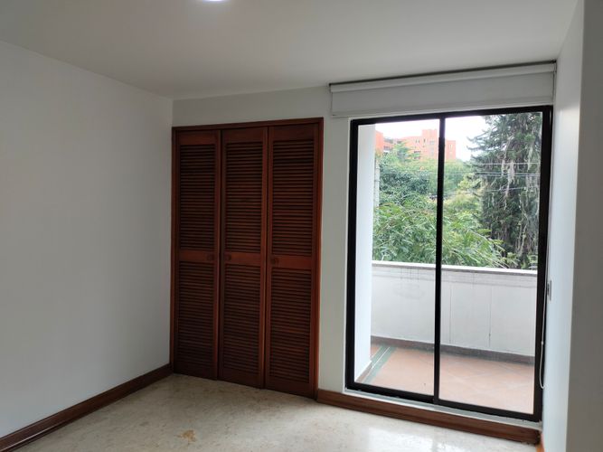 Apartamento de 3 alcobas en arriendo en Castropol, Medellín, 140 m² · foto 13 de 18