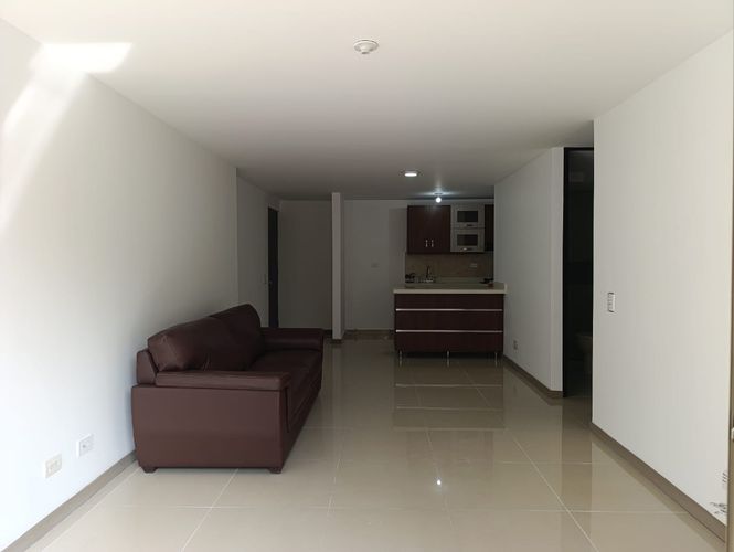 Apartamento de 3 alcobas en arriendo en El Poblado, Medellín, 78 m² · foto 4 de 20