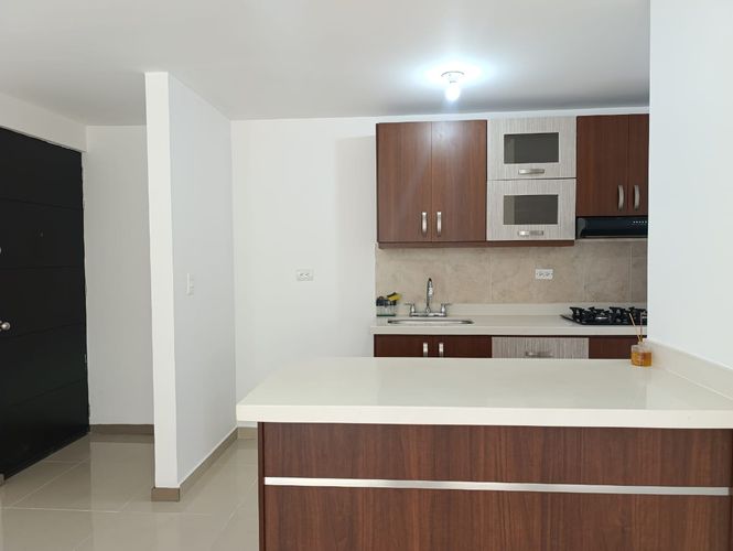 Apartamento de 3 alcobas en arriendo en El Poblado, Medellín, 78 m² · foto 6 de 20