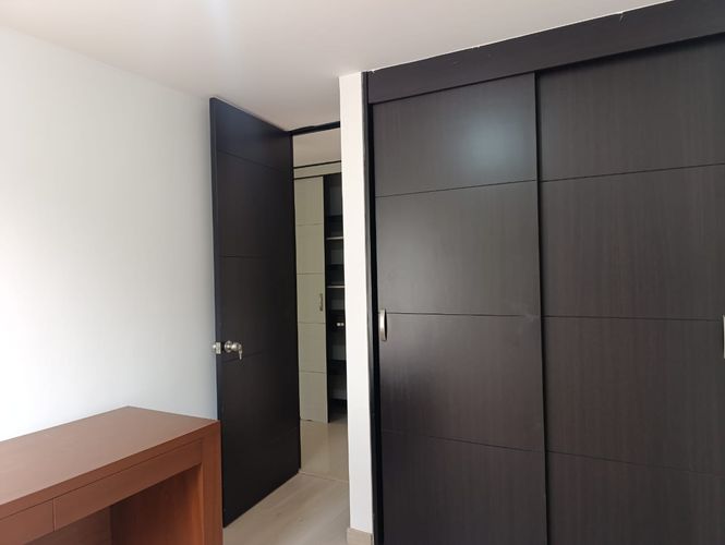 Apartamento de 3 alcobas en arriendo en El Poblado, Medellín, 78 m² · foto 10 de 20
