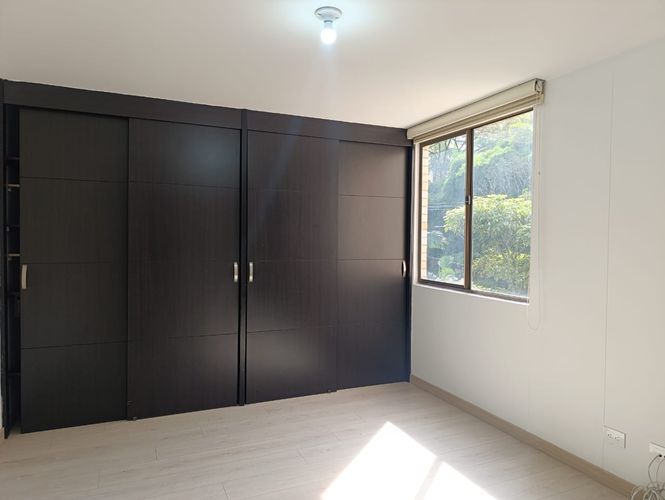 Apartamento de 3 alcobas en arriendo en El Poblado, Medellín, 78 m² · foto 14 de 20