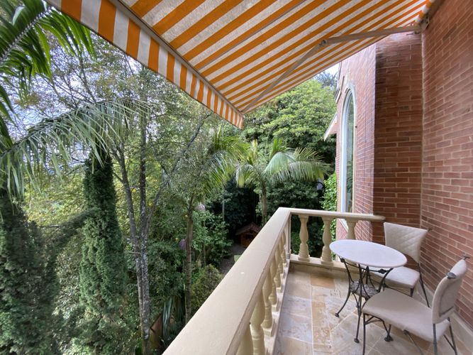 Casa de 9 alcobas en venta en Santa Ana Oriental, Bogotá, 1043 m² · foto 14 de 24